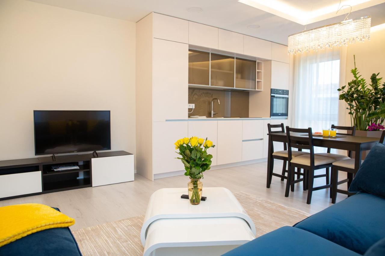 Апартаменты Luxurious Blue&yellow In Center